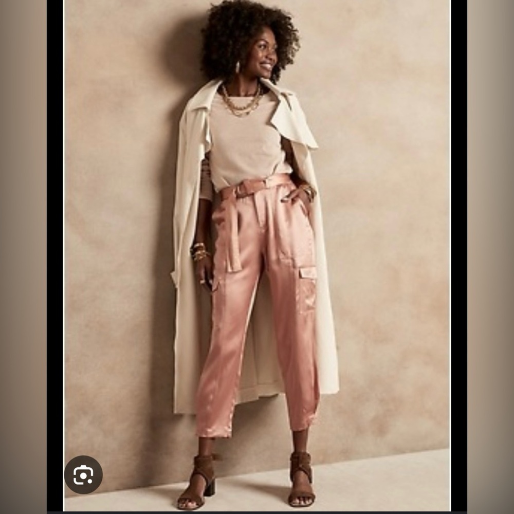 Banana Republic 100% Silk Allure Rose Gold High Rise Straight Leg Pant Size8 NWT